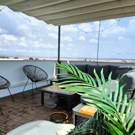 Semesterbostad Salinas Luxury Danuria