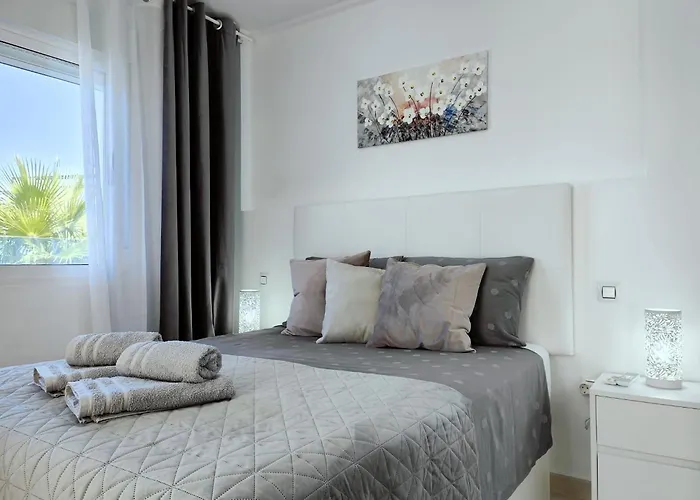 Salinas Luxury Danuria 托雷维耶哈