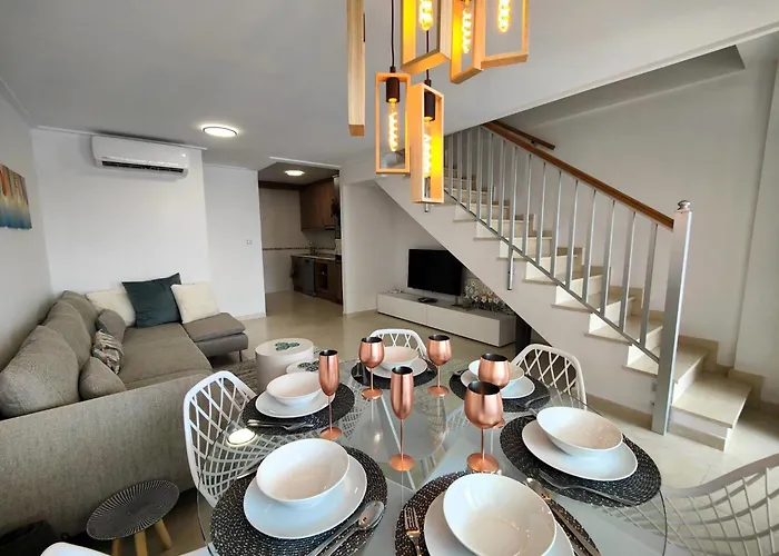 Salinas Luxury Danuria 度假居