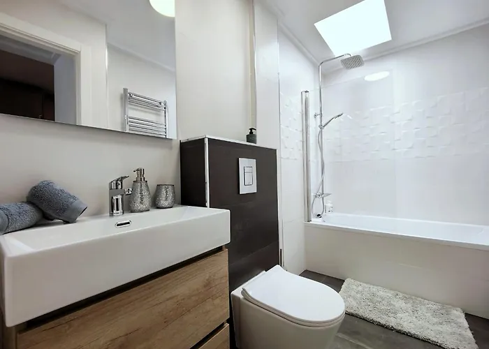 Salinas Luxury Danuria * 托雷维耶哈